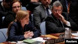 Duta Besar AS, Samantha Power (kiri) berbicara pada pemungutan suara di DK PBB (foto: dok).