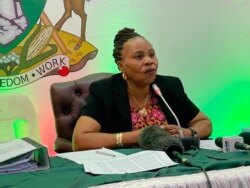 Information Minister Monica Mutsvangwa tells reporters at the State House in Harare that the changes are needed for national security purposes, Oct. 27, 2020. (Columbus Mavhunga/VOA)