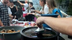 Humanitarni boršč za ukrajinske izbeglice