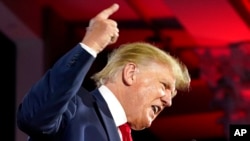 Mantan Presiden Donald Trump berbicara dalam acara Koalisi Kepercayaan dan Kebebasan di Nashville, Tennessee, pada 17 Juni 2022. (Foto: AP/Mark Humphrey)