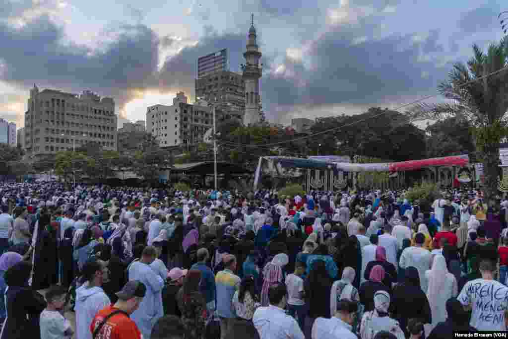 Marking the end of the annual Hajj pilgrimage in Saudi Arabia, Eid al-Adha is the second major holiday in Islam following Ramadan's Eid al-Fitr, or the 'Festival of Breaking the Fast.' Cairo, July 9, 2022. (Hamada Elrasam/VOA)