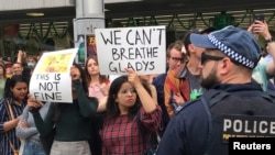 Aksi unjuk rasa di Sydney, Australia, menuntut pemerintah untuk menanggulangi perubahan iklim, Rabu, 11 Desember 2019. (REUTERS/Jonathan Barrett).
