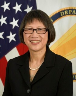 時任美國陸軍部助理部長的徐若冰。