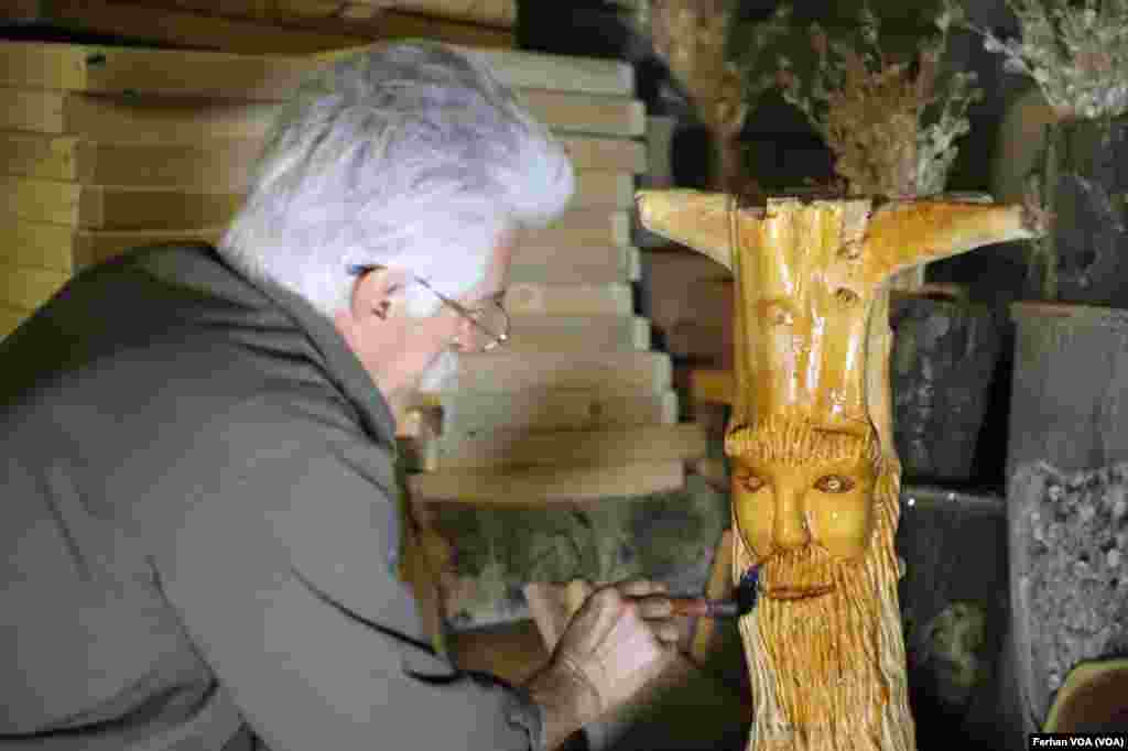Karên Hunerê Destan Yên Hosta Cîhangîr Hewramî