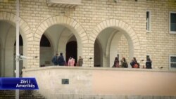 Arsimimi jashtë në rritje, kritikët shqetësim për rrjedhjen e trurit