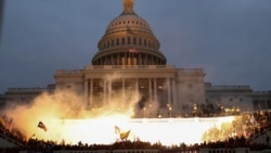 Ledakan di Gedung Capitol AS di Washington D.C., pada 6 Januari 2021.