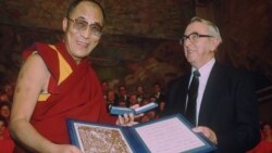 ཕལ་སྐད་གླེང་མོལ་པོཌ་ཁ་སེ་ལེ་ཚན་ནང་ ༡༩༨༩ལོའི་ནོ་ཝེལ་ཞི་བདེའི་གཟེངས་རྟགས་དང་༧གོང་ས་མཆོག་གི་མཛད་འཕྲིན། 