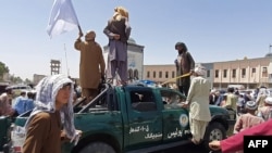 Taliban fighters 
