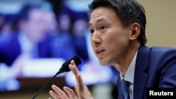 TikTok首席执行官周受资2023年3月23日在美国国会作证。