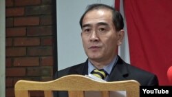 최근 한국으로 망명한 태영호 영국주재 북한공사가 지난해 11월 런던에서 열린 영국공산당 주최 행사에서 연설하고 있다. 유튜브 화면 캡처. (자료사진)