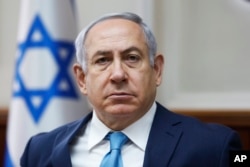 PM Israel Benjamin Netanyahu memimpin rapat kabinet mingguan di kantor Perdana Menteri di Yerusalem, 11 Februari 2018.