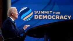 Presiden Joe Biden berbicara dalam pembukaan KTT Demokrasi, dari South Court Auditorium di kompleks Gedung Putih, Washington, Kamis, 9 Desember 2021.