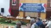 Rapat Gugus Tugas Pecepatan Penanganan COVID-19 bersama gugus tugas Jawa Timur di Surabaya, Rabu 25 Juni 2020. (Foto: VOA/ Petrus Riski)