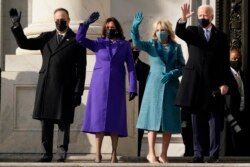 Presiden Joe Biden dan ibu negara Jill Biden (kanan), serta Wapres Kamala Harris dan suaminya, Doug Emhoff