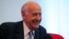 Veteran Argentine Politician Seeks Middle Ground in Tight Electoral Race