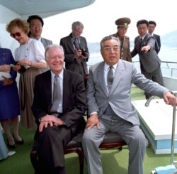 지미 카터 전 미국 대통령이 지난 1994년 6월 북한을 방문하고 김일성 주석과 면담했다.