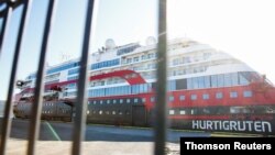 Kapal pesiar Norwegia, MS Roald Amundsen 