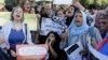 Kaum Perempuan Menantang Bahaya, Serukan Perubahan di Mesir, Sudan, dan Aljazair