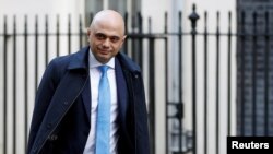 Menteri Kesehatan Sajid Javid mengumumkan pengunduran dirinya hari Selasa (5/7). 