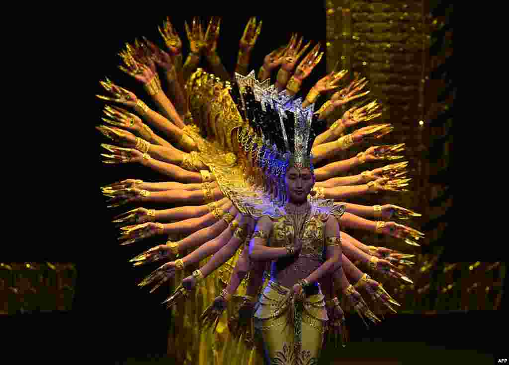Members of the China Disabled Peoples Performing Art Troupe perform &quot;My Dream&quot; at Jorge Eliecer Gaitan Theater in Bogota, Colombia, Aug. 30, 2017.