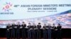 Menteri-menteri Luar Negeri ASEAN Desak Perjanjian Laut China Selatan