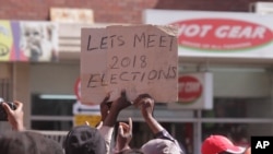 Abaphila nogkuthengisa betshengisela.