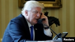 Trump danas telefonom razgovara sa liderima Japana i Kine