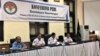 KNKT menyampaikan konferensi pers di kantornya di Jakarta hari Kamis (29/11). (Foto: VOA/Ghita).