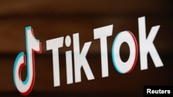 資料照片：位於加利福尼亞州的抖音國際版TikTok的美國公司總部外的標識。 (2020年9月15日)