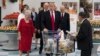 Trump, in Washington, Stays Close to Home