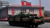 미 국가정보국장 "북한 이동식 ICBM 배치 초기"