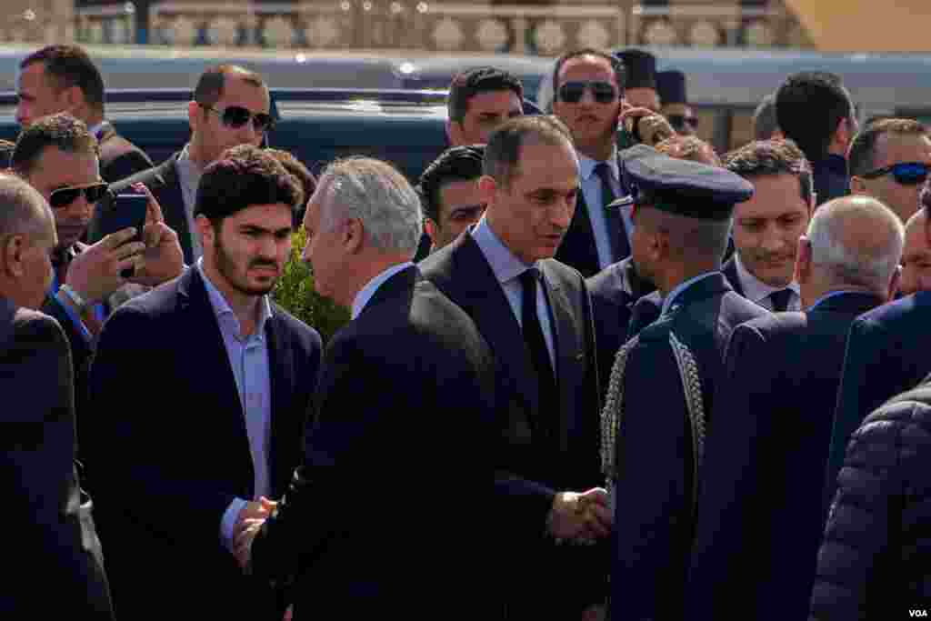 Family members, including the late leader's sons, Alaa and Gamal Mubarak, a grandson - Omar Alaa Mubarak - received condolences after the procession and funeral. (Hamada Elrasam/VOA)