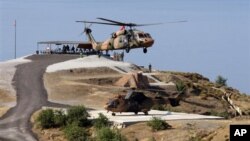 Helîkoptera Artêşa Tirkiyê di dema tevgera leşkerî de