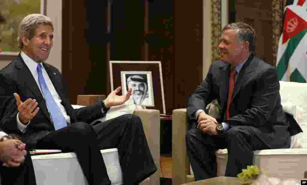 U.S. Secretary of State John Kerry meets with Jordan's King Abdullah in Amman, Jordan, May 22, 2013.