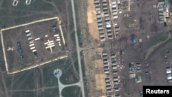 Maxar Technologies發布的衛星圖片顯示俄羅斯軍隊在靠近克里米亞黑海海岸部署的野戰醫院和駐軍帳篷。（2021年4月15日）
