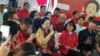 Ketua Umum PDI Perjuangan, Megawati Soekarnoputri bercerita di hadapan ratusan orang di Kantor DPP PDI Perjuangan, Menteng, Jakarta, Senin (7/1/2018). (Foto: VOA/Ahmad Bhagaskoro)