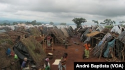 Refugiados moçambicanos em Kapise, no Malawi. 