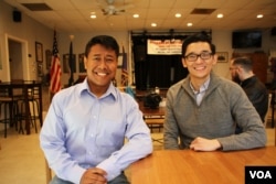 Chanda Choun, left, and his campaign's creative director Minh Pham, a Vietnamese-American, at Chanda Choun’s first meet and greet event at John Lyon VFW Post 3150 in Arlington, Va., Feb. 18, 2018. (Sophat Soeung/VOA Khmer)