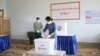 နိုင်ငံတော်အတိုင်ပင်ခံပုဂ္ဂိုလ် ဒေါ်အောင်ဆန်းစုကြည် ကြိုတင်မဲပေးတဲ့ မြင်ကွင်း။ (အောက်တိုဘာ ၂၉၊ ၂၀၂၀)