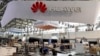 Stand Huawei dalam pameran teknologi di Hannover, Jerman (foto: ilustrasi). Negara-negara Eropa mengizinkan pemasangan peralatan Huawei, dan menolak saran Amerika.