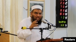 امام جماعت مسجدی که عمر متین به آن می رفت