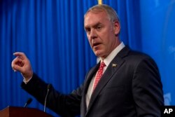 Menteri Dalam Negeri Ryan Zinke berbicara di Heritage Foundation di Washington, 29 September 2017.