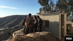 Tentara Peshmerga Kurdi di wilayah Makhmour, Irak (Foto: dok). 