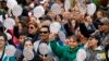 Pilgrims Throng to Philadelphia to See Pope Francis