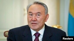 Presiden Kazakhstan, Nursultan Nazarbayev berjanji membuka sektor finansial dan telekomunikasinya bagi investor asing (foto: dok).