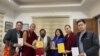 སྤྱི་འཐུས་ཚོས་རྒྱ་གར་གྱི་གྲོས་ཚོགས་འཐུས་མི་ཚོར་མཇལ་འཕྲད།