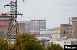 Pembangkit Listrik Tenaga Nuklir Zaporizhzhia selama konflik Rusia-Ukraina di luar Enerhodar di wilayah Zaporizhzhia, Ukraina yang dikuasai Rusia, 14 Oktober 2022. (Foto: Reuters)