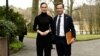 Perdana Menteri Finlandia Sanna Marin (kiri) menerima Perdana Menteri Swedia Ulf Kristersson di Helsinki, Finlandia. 