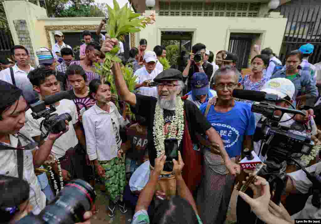 နိုင်ငံရေးအကျဉ်းသားတွေ ပြန်လည်လွတ်မြောက်