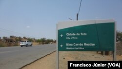 Estrada que dá em Moatize, onde estao instaladas grandes mineradoras, que irao beneficar do porto de Macuse